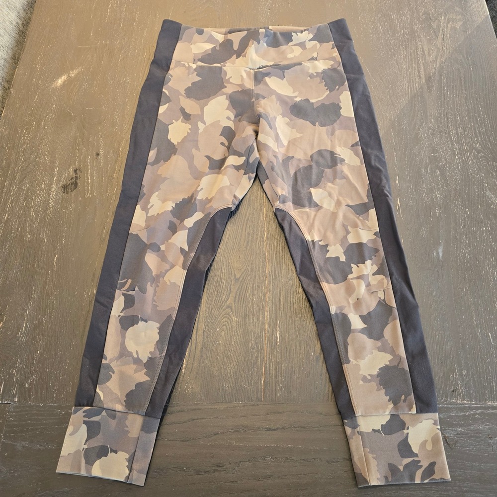 Athleta Camo Printed Leggings Petite Large Gray Brown 353771-00 Activewear Yoga